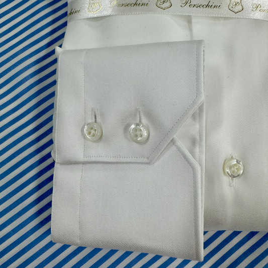 L'importanza del Bottone sulla Camicia - La Madreperla Australiana