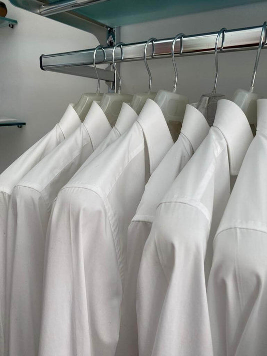 Come indossare una camicia da uomo